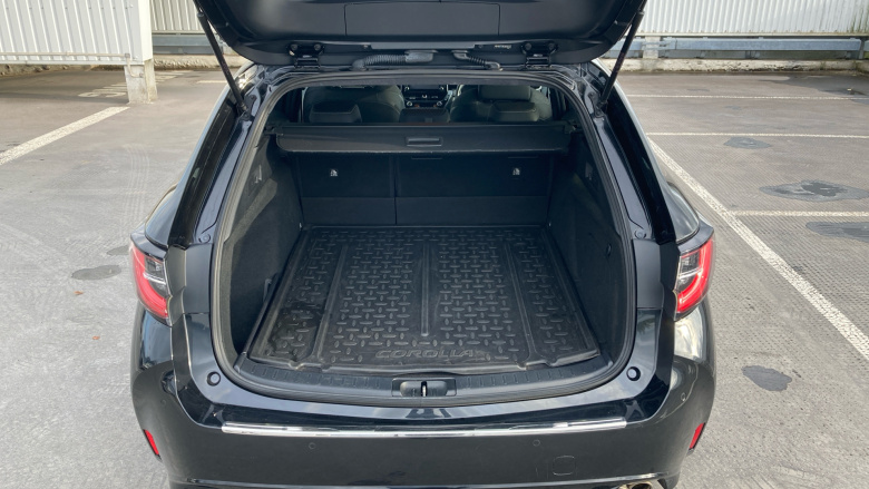 Toyota Corolla 2.0 VVT-i Hybrid Design 5dr CVT Hybrid Estate